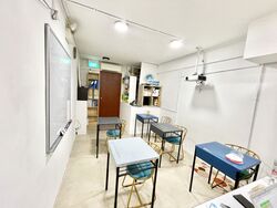 709 ANG MO KIO AVENUE 8 (D20), Shop House #494571651
